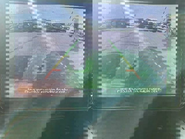 Used 2021 Ford Explorer XLT w/ Equipment Group 202A image 2