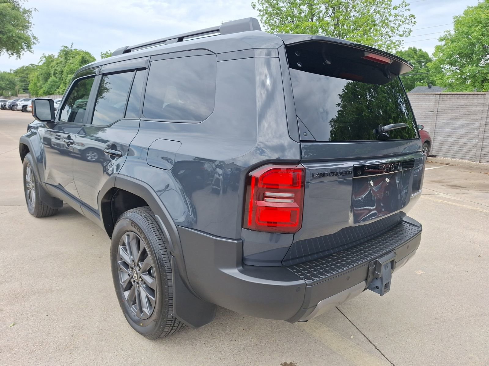 Used 2025 Toyota Land Cruiser w/ Premium Package AWD/4WD image 4