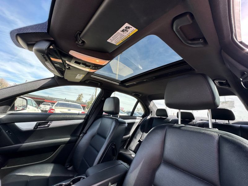 Used 2008 Mercedes-Benz C 300 4MATIC Sedan image 19