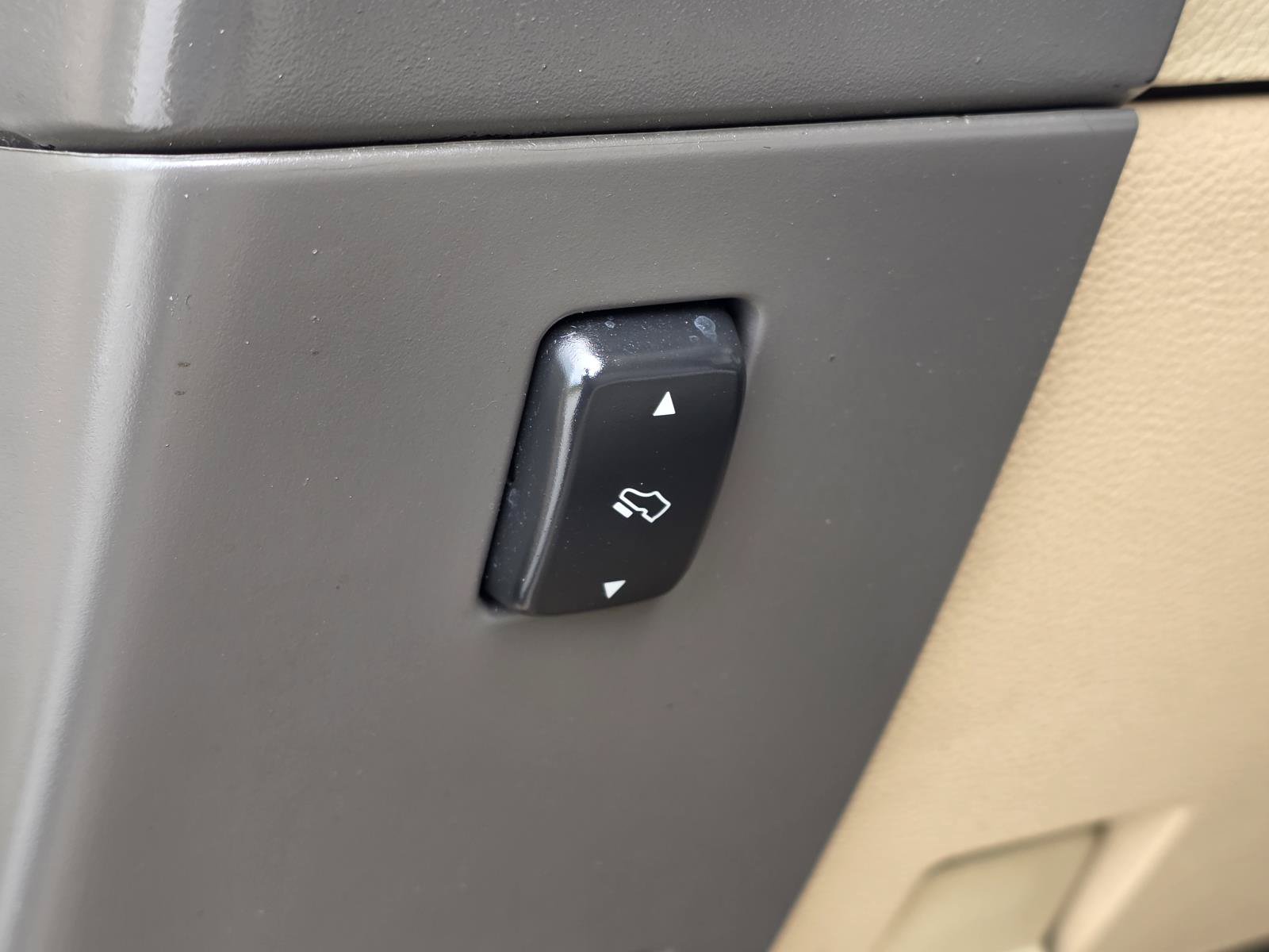 Used 2008 Ford Expedition XLT RWD image 17