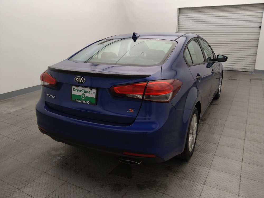 Used 2017 Kia Forte S FWD image 7