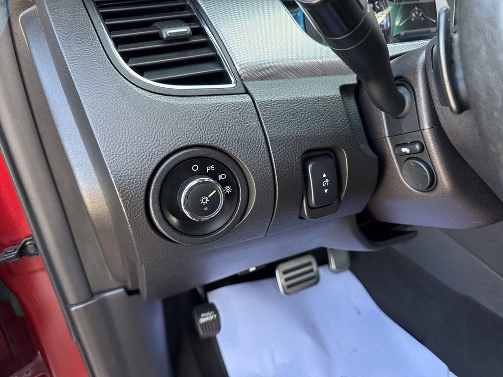 Used 2018 Ford Taurus SHO w/ Driver Assist Package AWD/4WD image 31