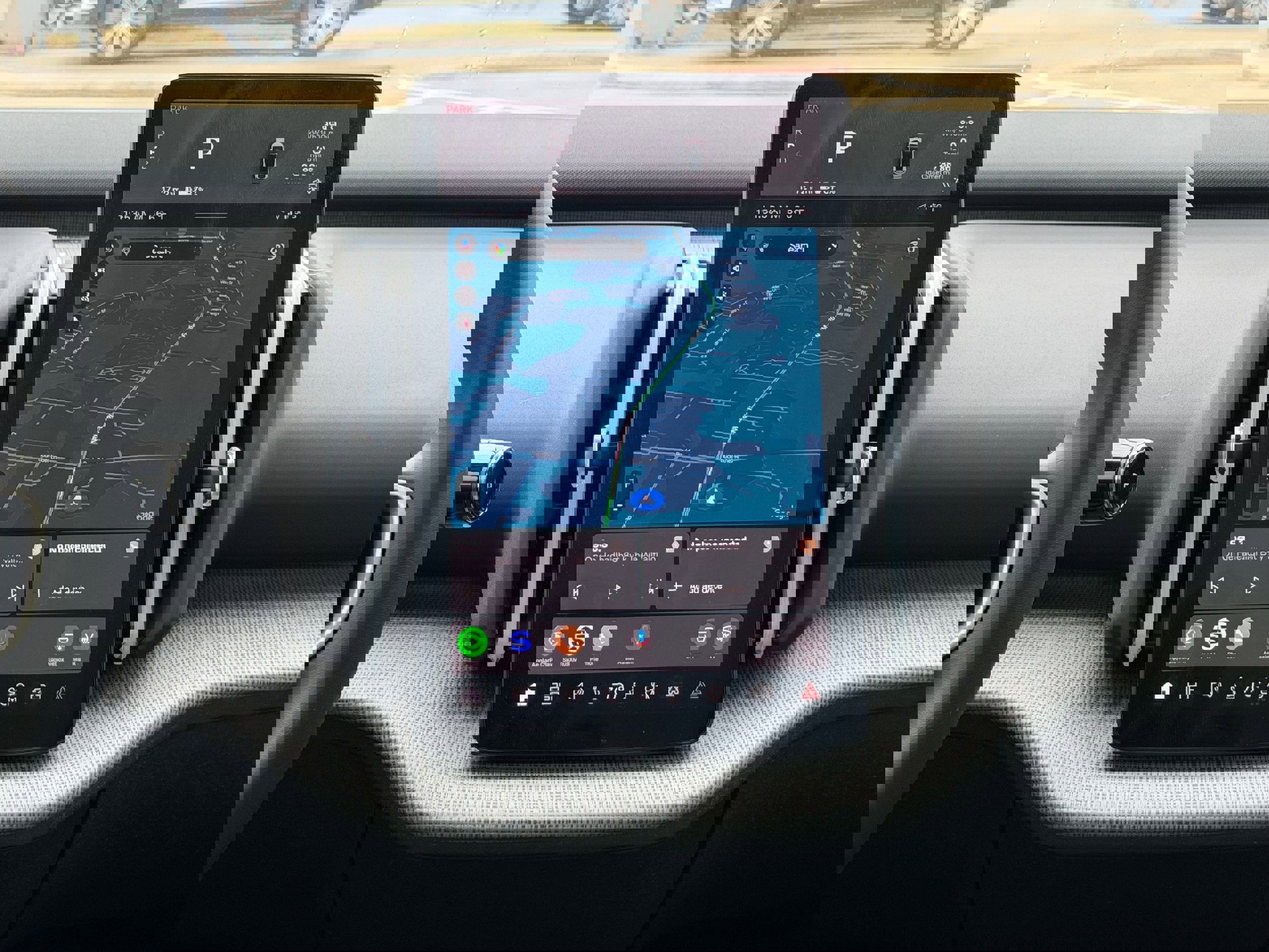 Certified 2025 Volvo EX30 Plus w/ Climate Package image 15