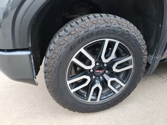 Used 2021 GMC Sierra 1500 AT4 w/ AT4 Premium Package image 17