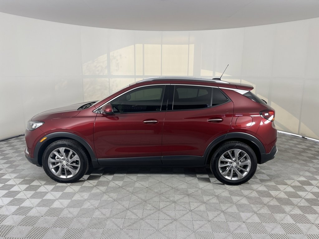 Used 2023 Buick Encore GX Essence w/ Experience Buick Package image 4