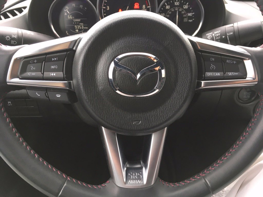 Used 2019 MAZDA MX-5 Miata Sport RWD image 14