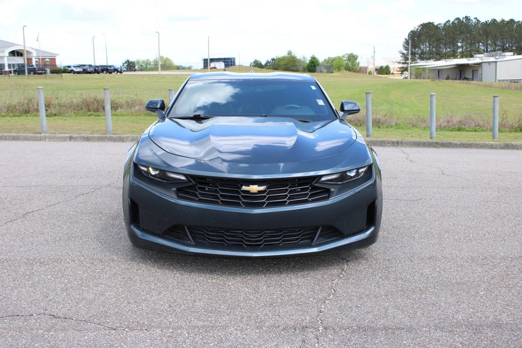 Used 2021 Chevrolet Camaro LT RWD image 4