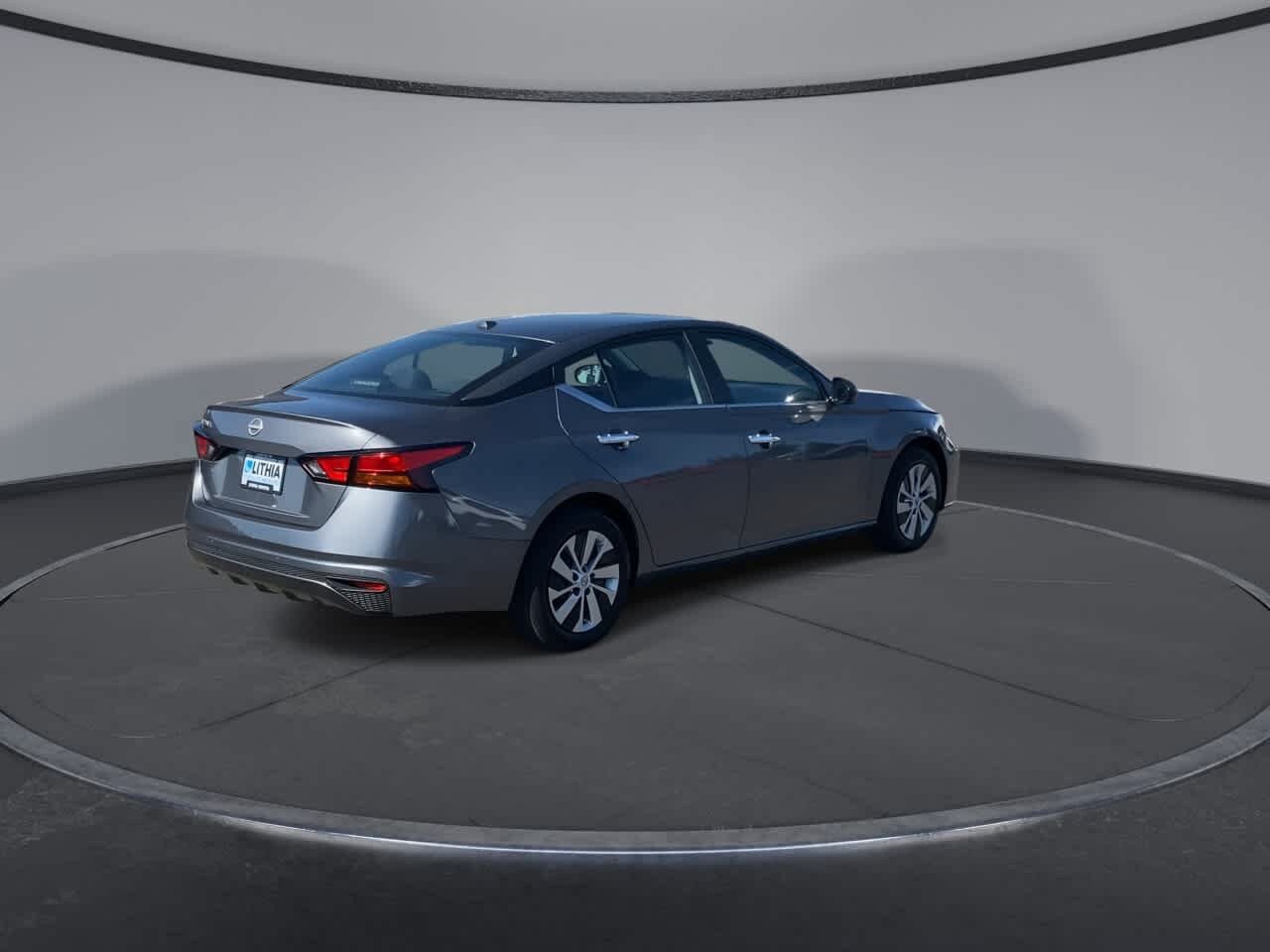 Used 2025 Nissan Altima 2.5 S FWD image 8