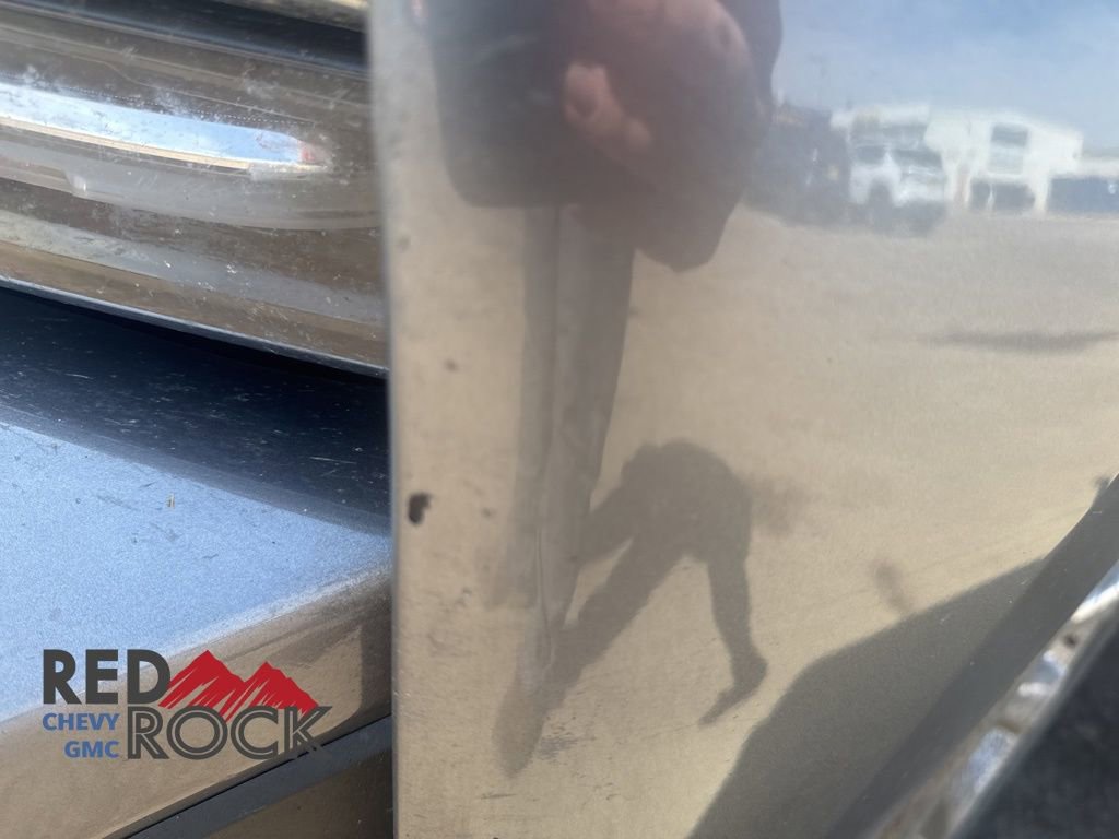 Used 2021 Chevrolet Silverado 1500 High Country w/ Technology Package AWD/4WD image 10