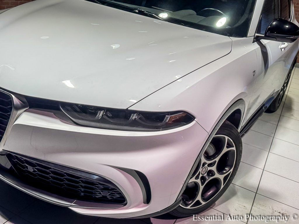 Used 2024 Alfa Romeo Tonale Ti image 8