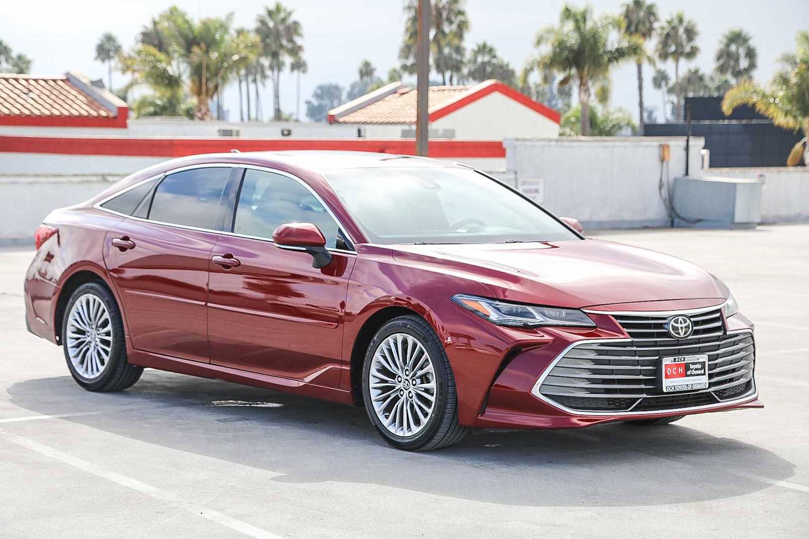 Certified 2019 Toyota Avalon Limited image 3