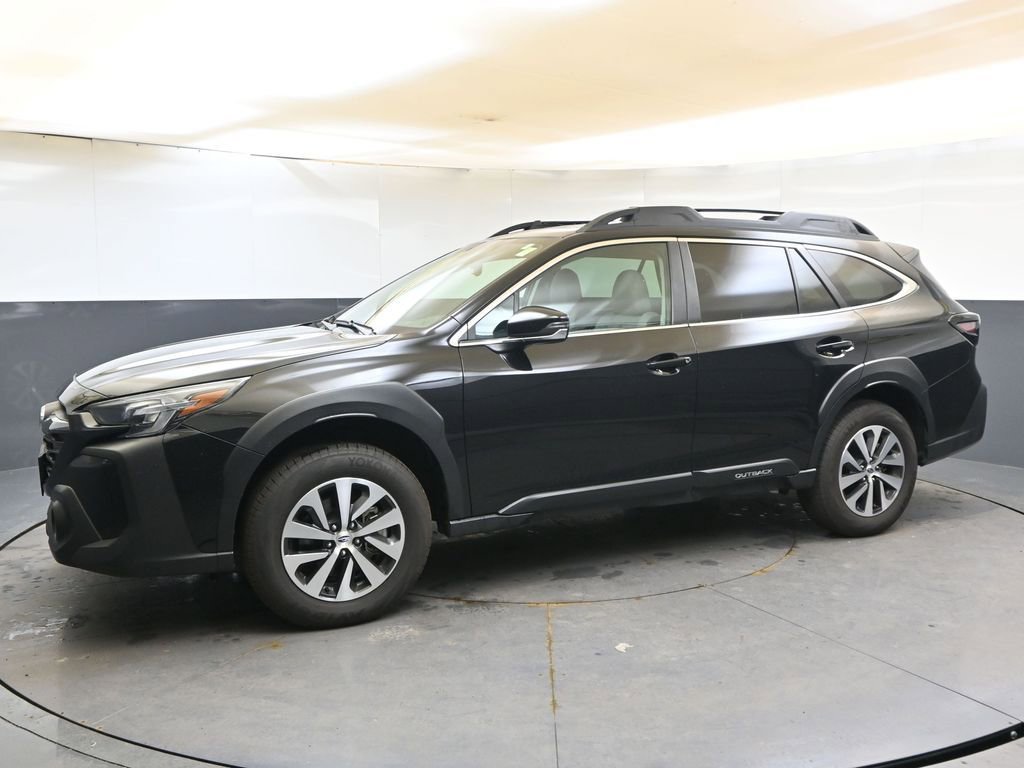 Certified 2025 Subaru Outback Premium image 2