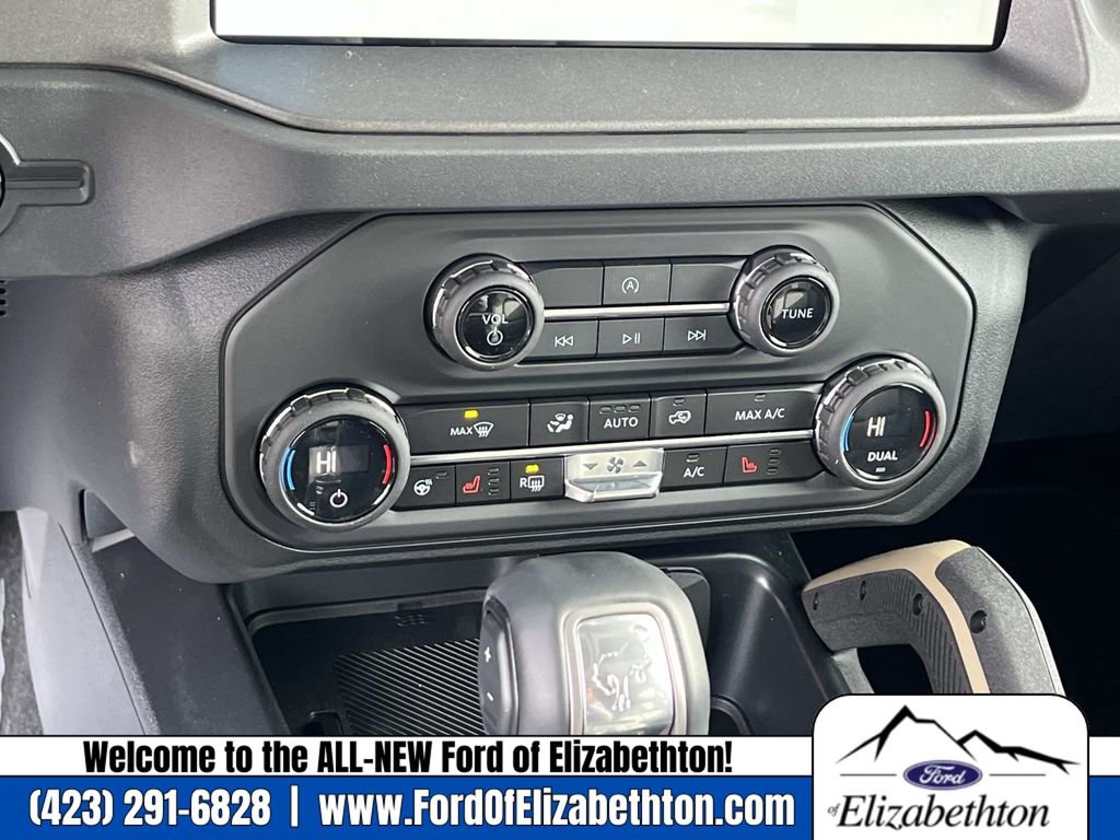 New 2025 Ford Bronco Badlands image 25