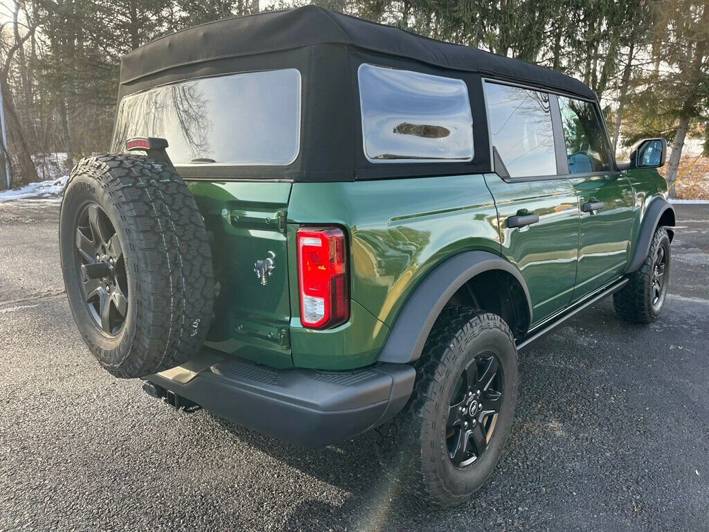 Used 2024 Ford Bronco Black Diamond image 6