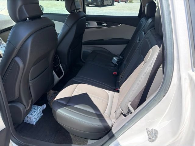 Used 2019 Lincoln Nautilus Reserve w/ Ultimate Package AWD/4WD image 8