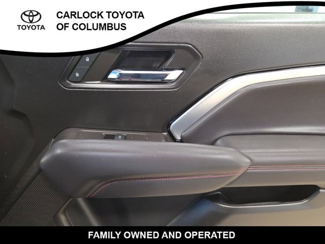 Used 2024 Chevrolet Colorado Z71 w/ Z71 Convenience Package 2 AWD/4WD image 19