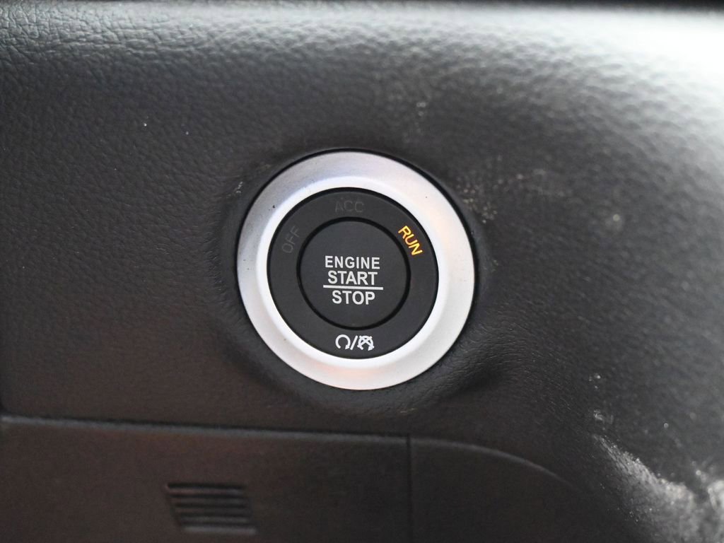 New 2026 Chrysler Pacifica Select w/ S Appearance Package image 27