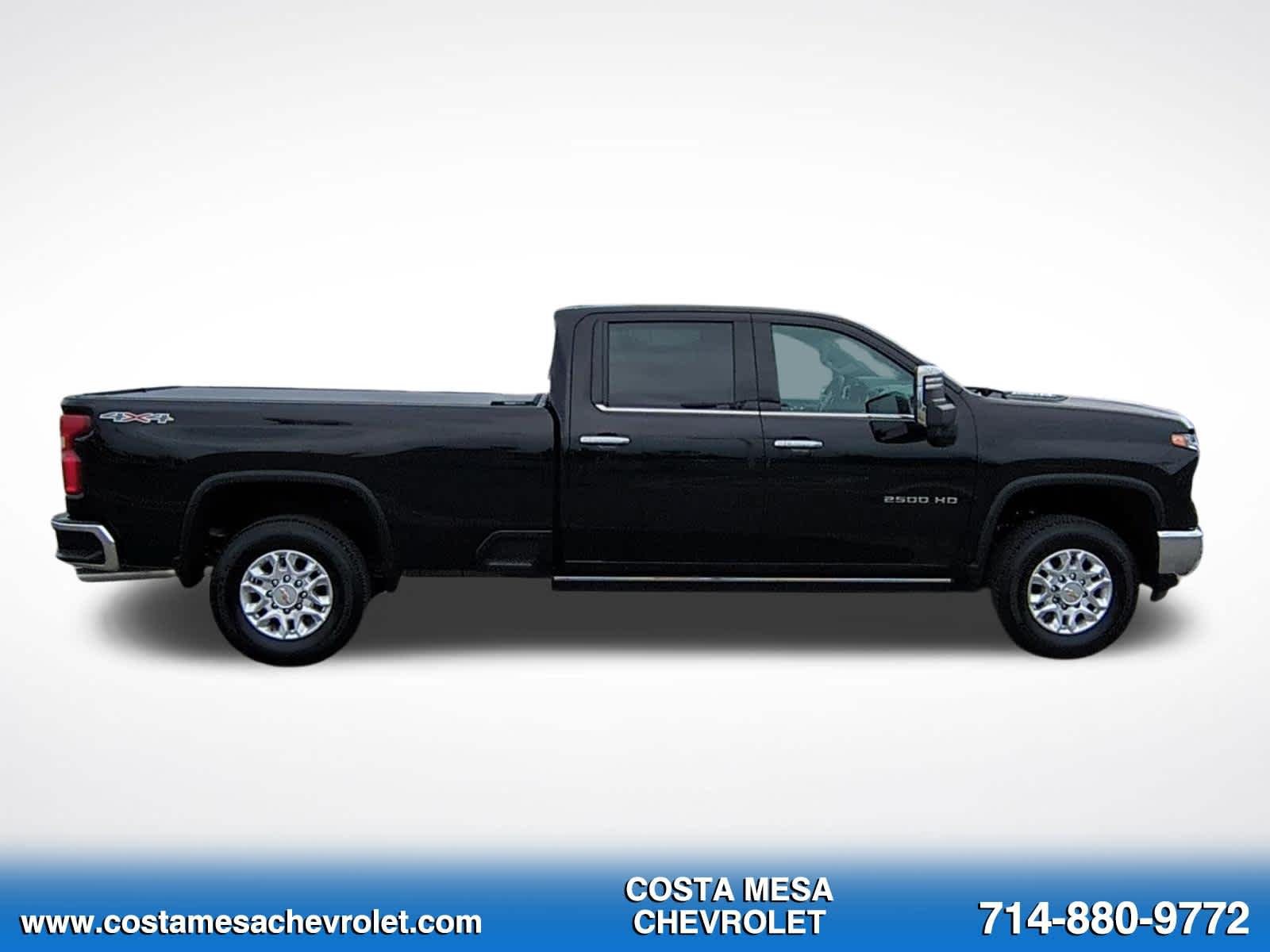 Used 2024 Chevrolet Silverado 2500 LTZ w/ LTZ Premium Package AWD/4WD image 4