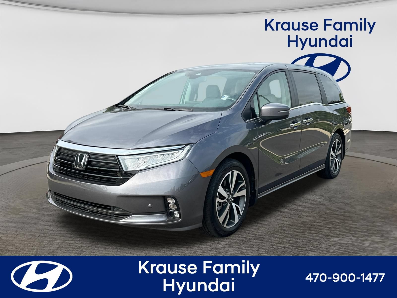 Used 2024 Honda Odyssey Touring image 3