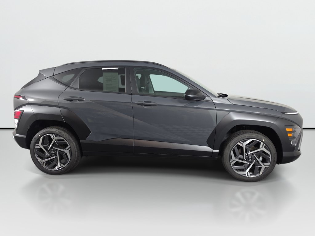 Used 2026 Hyundai Kona SEL Premium AWD/4WD image 7