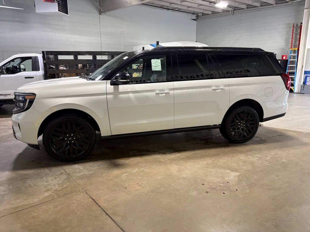 New 2026 Ford Expedition Max Platinum w/ Stealth Performance Package AWD/4WD image 5
