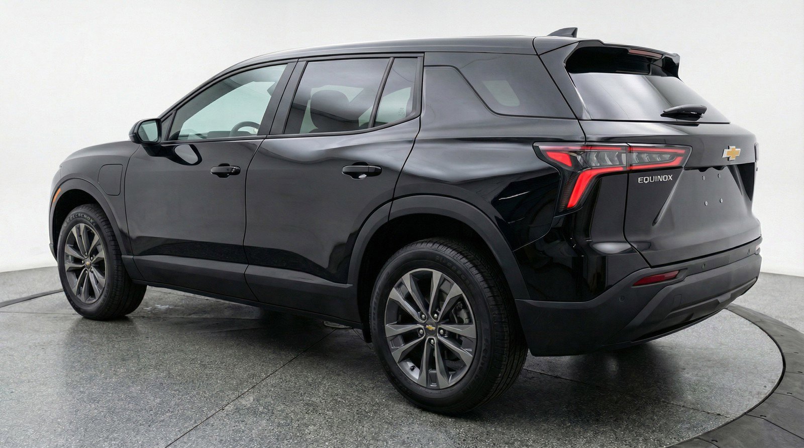 Used 2025 Chevrolet Equinox LT FWD image 6