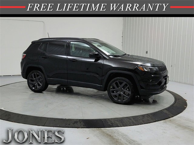 New 2026 Jeep Compass Latitude image 1