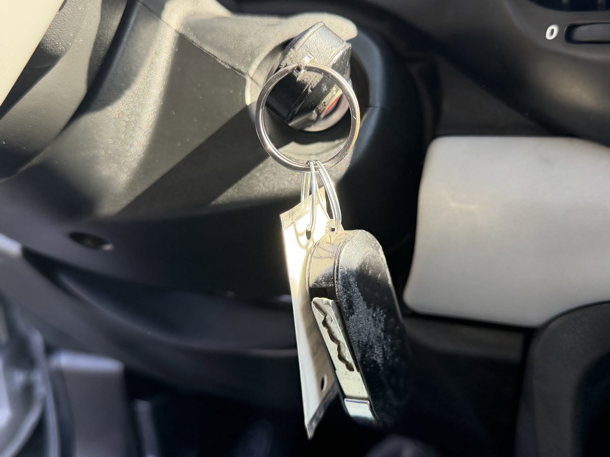 Used 2014 FIAT 500L Easy w/ Popular Equipment Group image 21