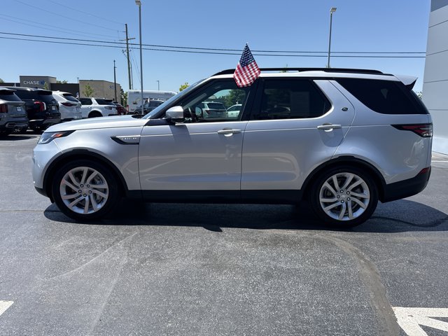 Used 2020 Land Rover Discovery HSE AWD/4WD image 13