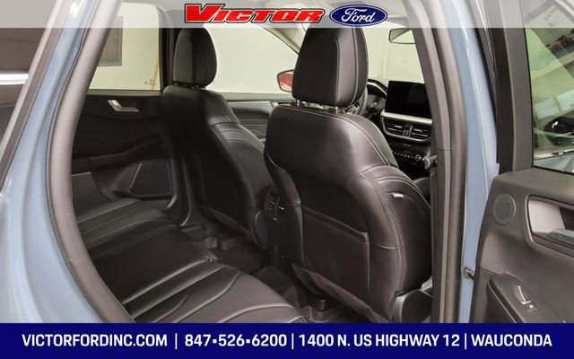 Used 2025 Ford Escape Platinum w/ Premium Technology Package image 15