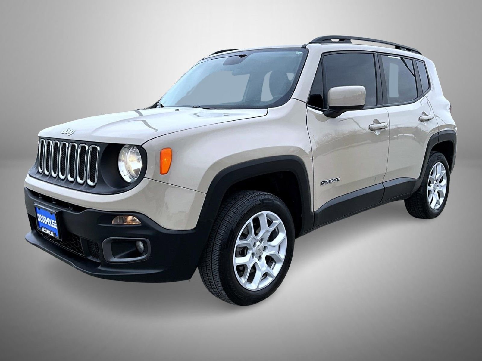 Used 2016 Jeep Renegade Latitude image 1