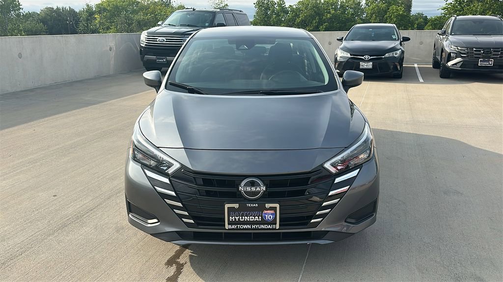 Used 2025 Nissan Versa SV FWD image 7