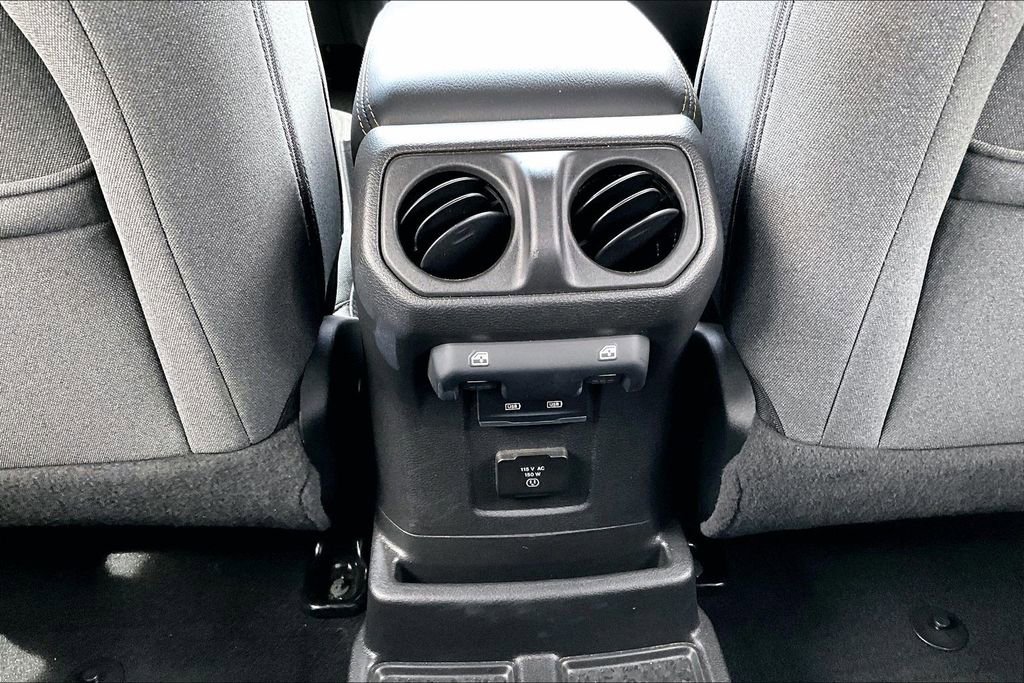 Certified 2025 Jeep Wrangler Unlimited Sahara w/ Safety Group image 20
