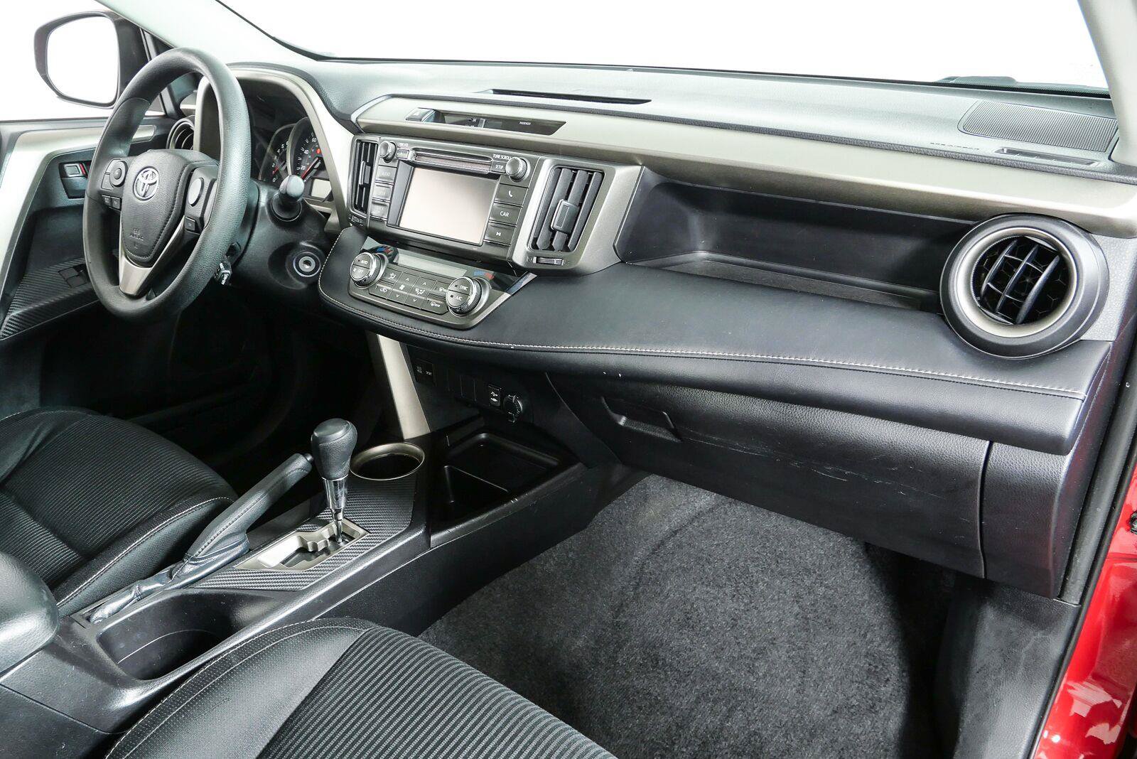 Used 2013 Toyota RAV4 XLE FWD image 21