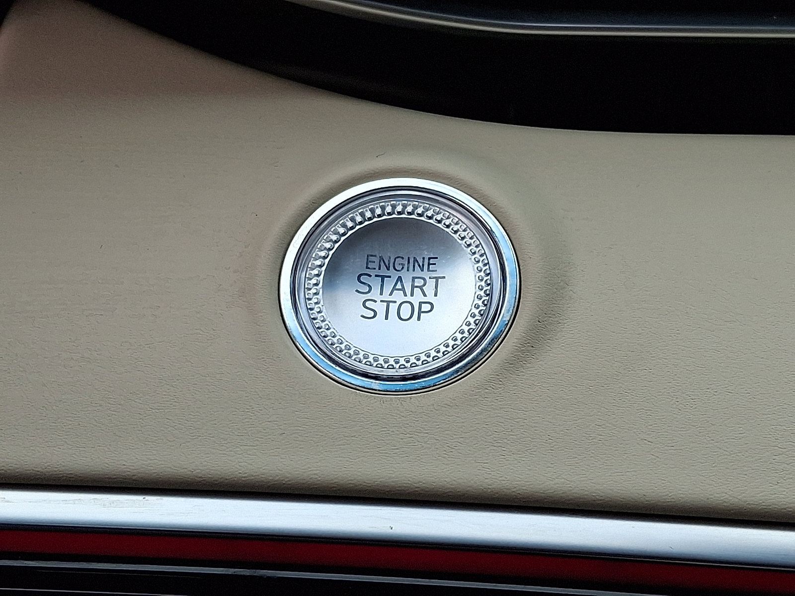 Certified 2025 Genesis GV70 3.5T Sport w/ Sport Advanced Package AWD/4WD image 29