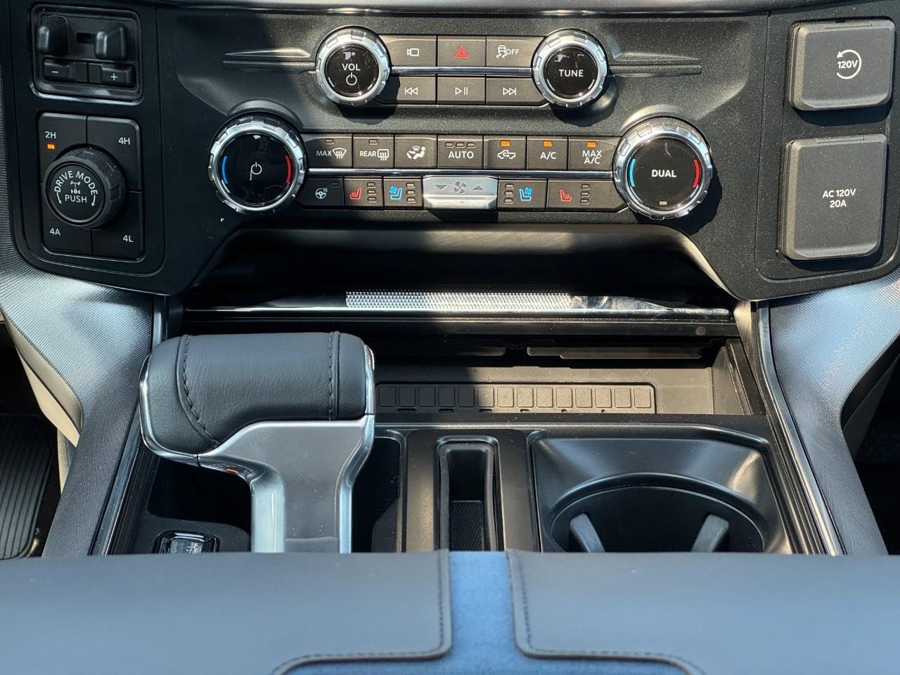 New 2025 Ford F150 Platinum w/ Equipment Group 702A High image 9