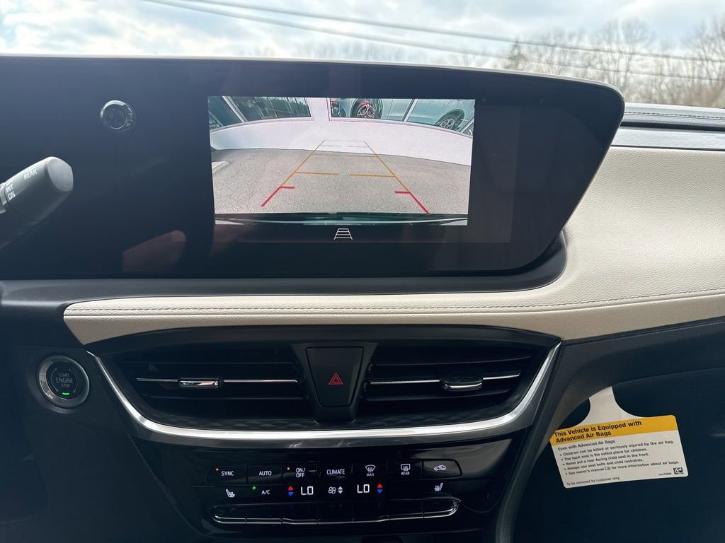 Used 2024 Buick Encore GX Avenir w/ Avenir Convenience Package image 18