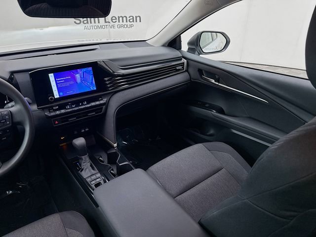 Used 2025 Toyota Camry LE image 22