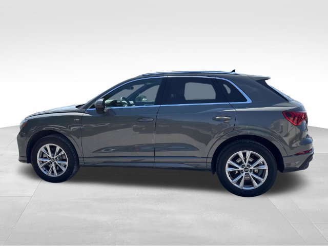 Used 2025 Audi Q3 2.0T Premium AWD/4WD image 2