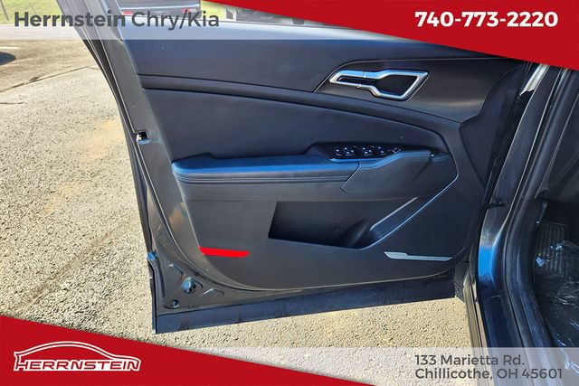 Used 2023 Kia Sportage EX AWD/4WD image 14