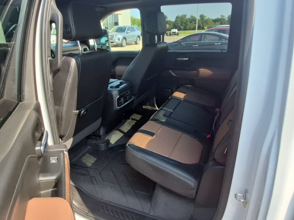 Used 2022 Chevrolet Silverado 3500 High Country AWD/4WD image 14