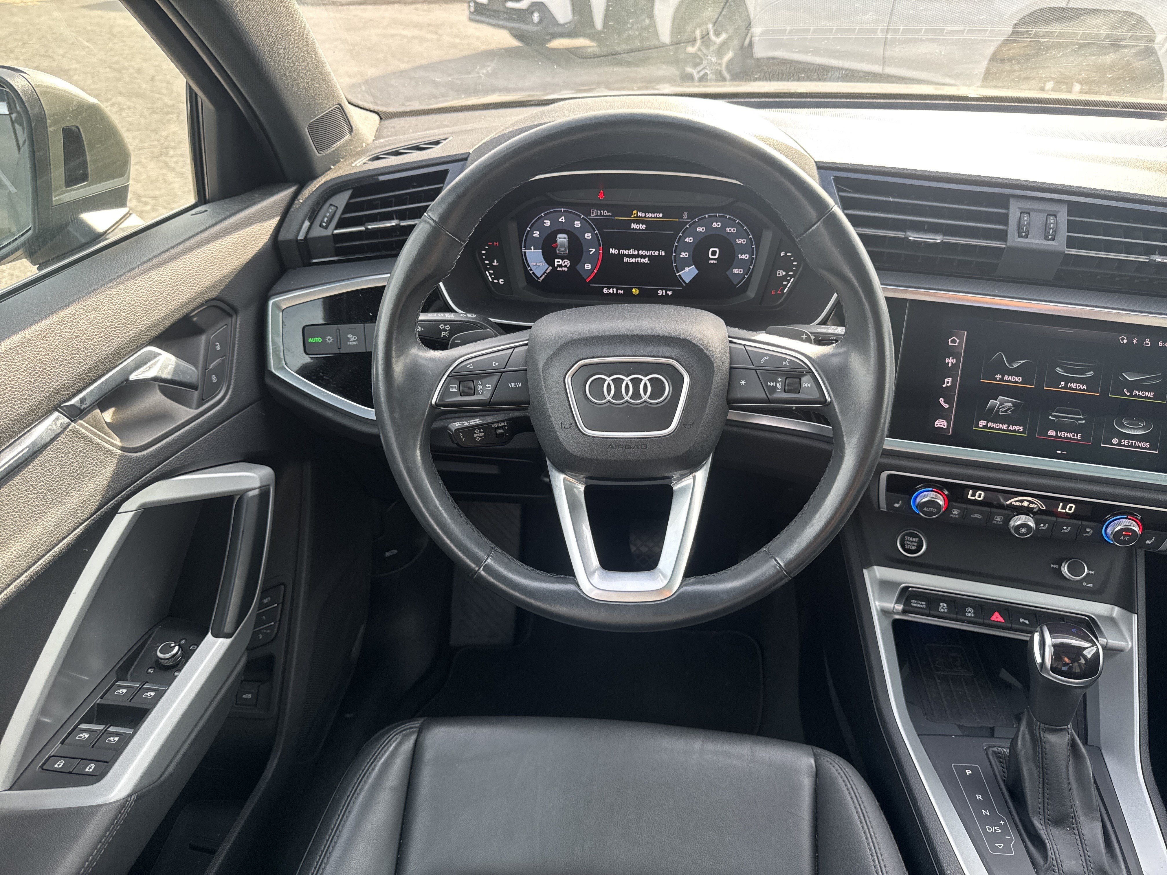 Used 2022 Audi Q3 2.0T Premium Plus w/ Premium Plus Package AWD/4WD image 17