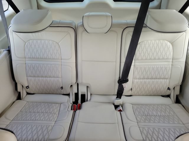 Used 2023 Lincoln Navigator L Black Label AWD/4WD image 14