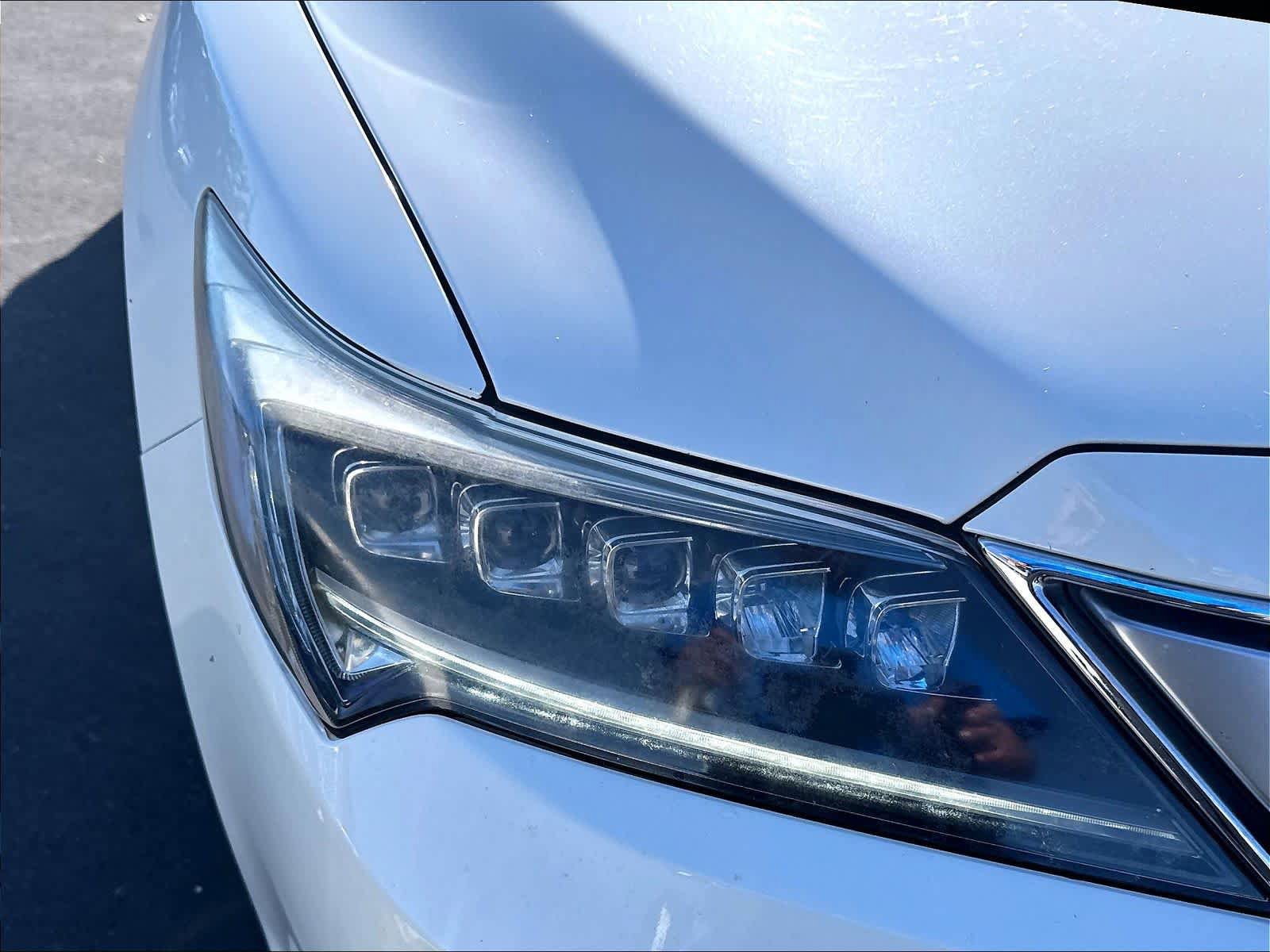 Used 2018 Acura ILX w/ Special Edition Package FWD image 30