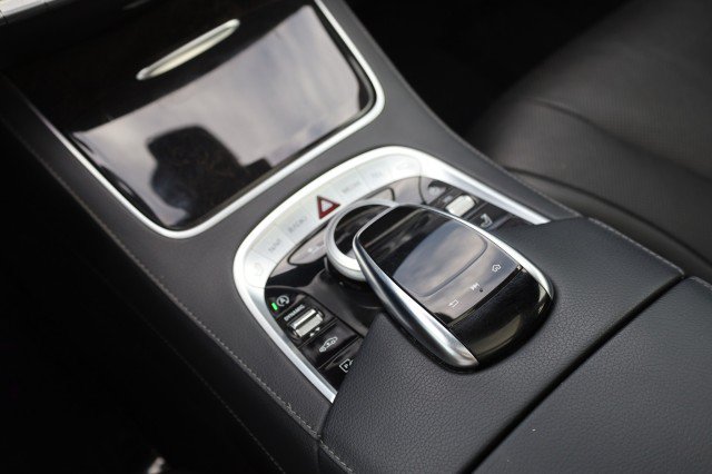 Used 2020 Mercedes-Benz S 450 Sedan image 35