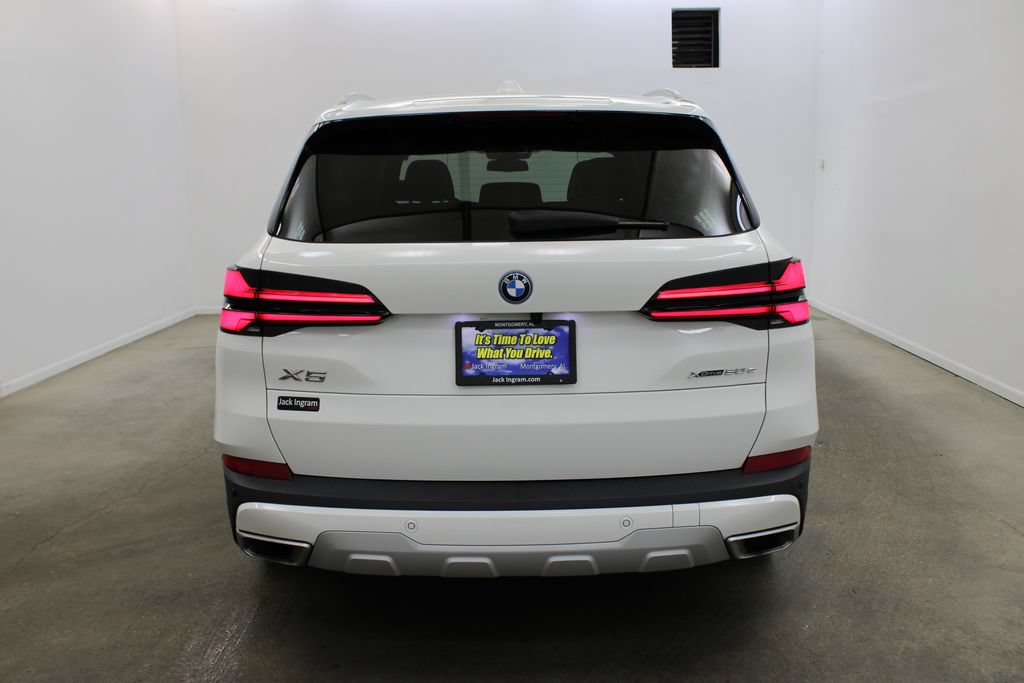 Used 2025 BMW X5 xDrive50e AWD/4WD image 4