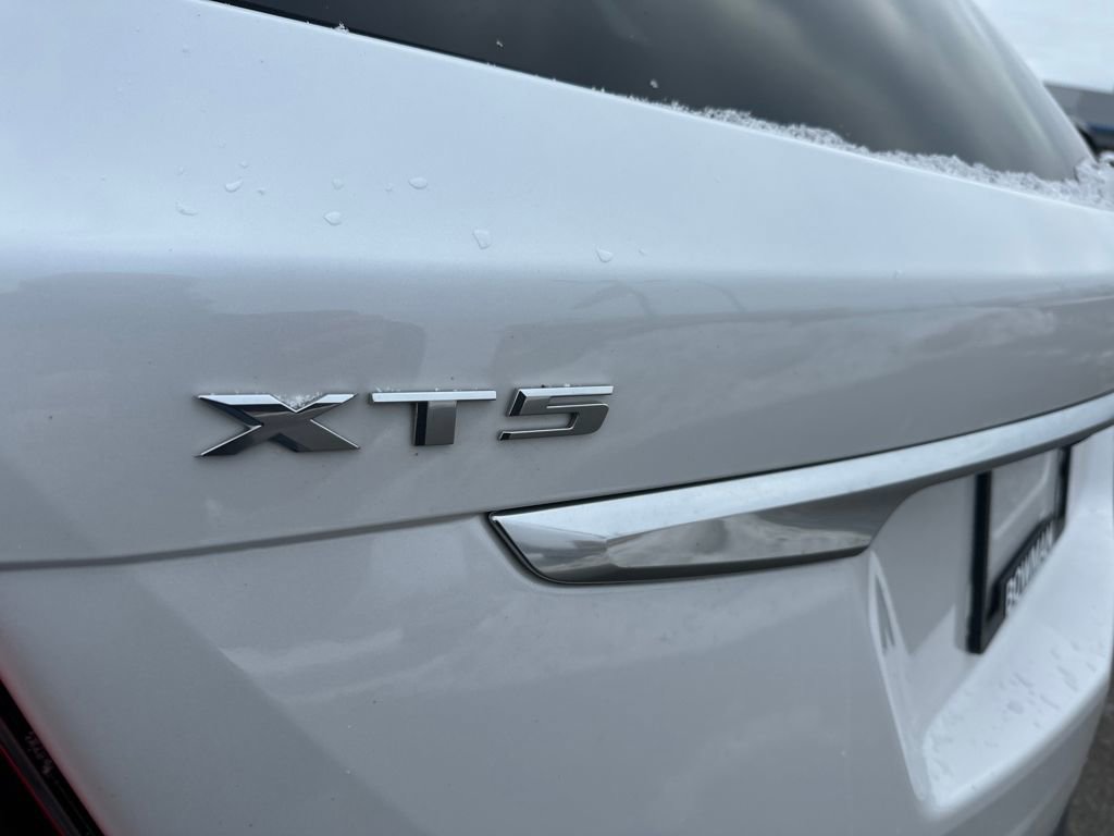 Certified 2023 Cadillac XT5 Premium Luxury w/ LPO, Floor Liner Package image 11