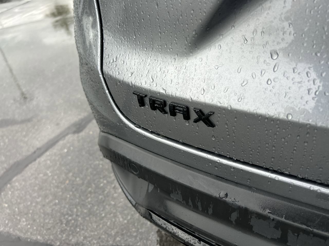 New 2025 Chevrolet Trax RS w/ Sunroof Package FWD image 11