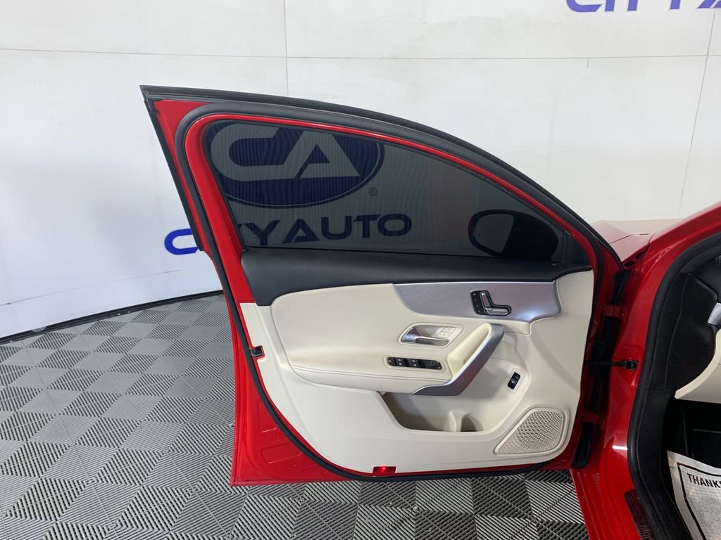 Used 2019 Mercedes-Benz A 220 image 14