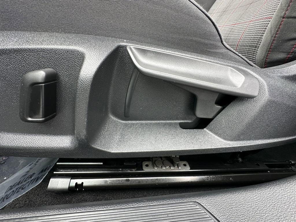 Used 2024 Volkswagen GTI S image 10